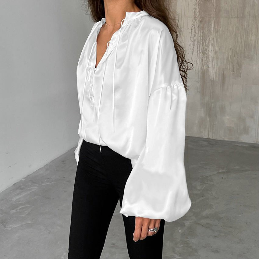 Luksusowy satynowy top dla niewymuszonej elegancji