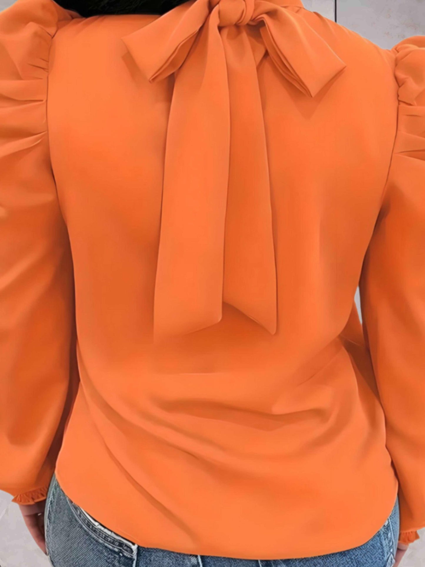 Elegancka bluzka z bufkami – Styl i kobiecość w jednym